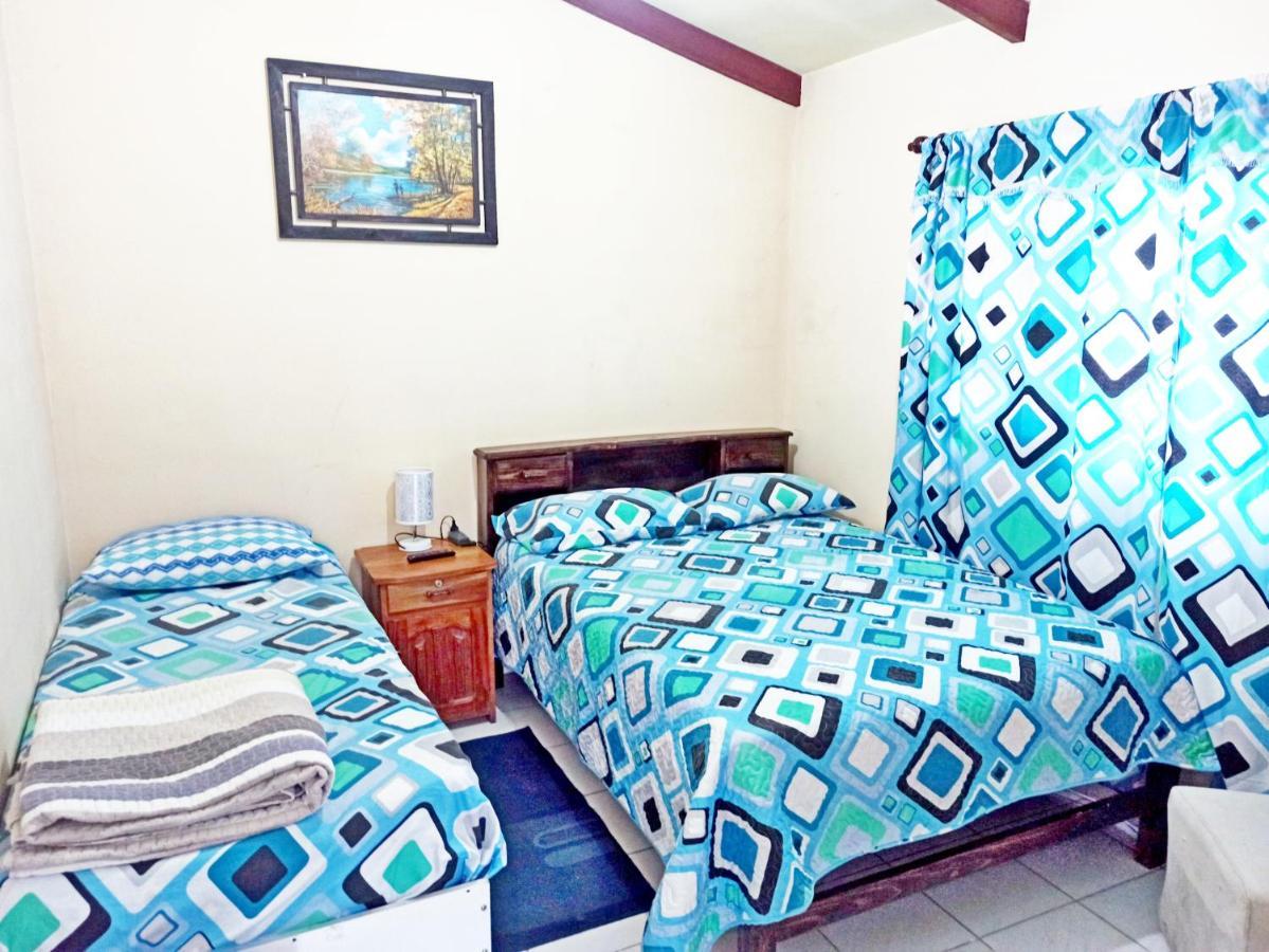 Bed and Breakfast Residencial Moroni - Alojamiento En Cochabamba Exteriér fotografie