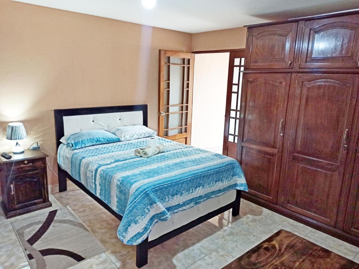Bed and Breakfast Residencial Moroni - Alojamiento En Cochabamba Exteriér fotografie
