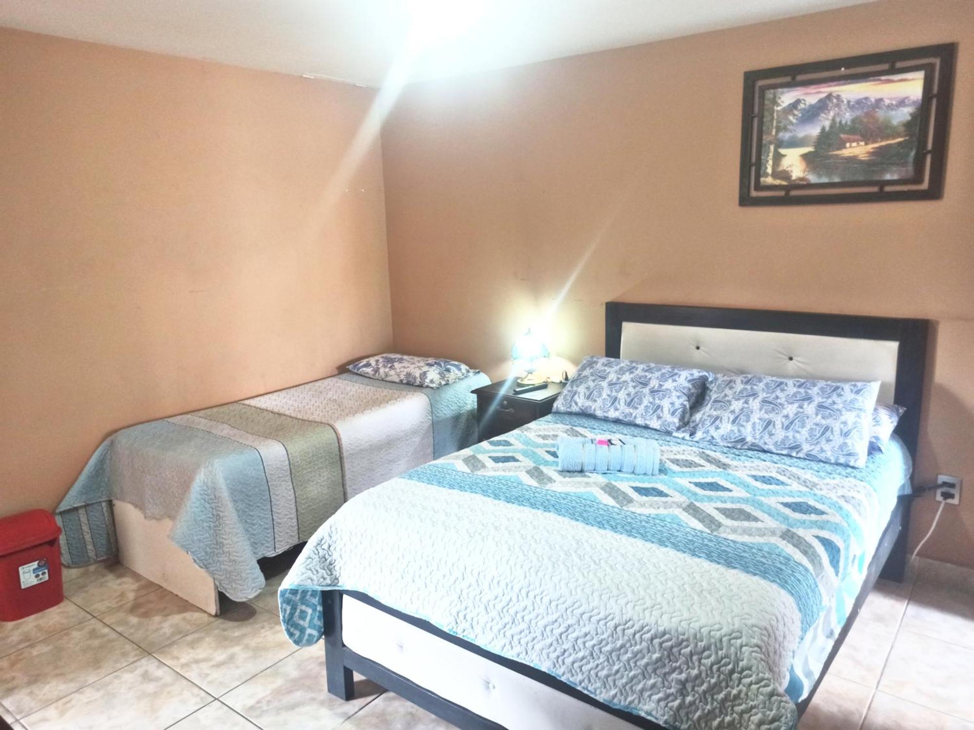 Bed and Breakfast Residencial Moroni - Alojamiento En Cochabamba Exteriér fotografie