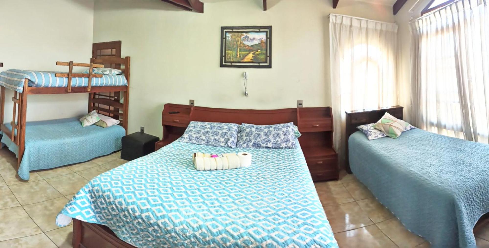 Bed and Breakfast Residencial Moroni - Alojamiento En Cochabamba Exteriér fotografie